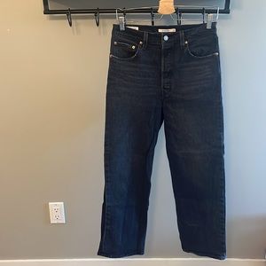 Black Ribcage Straight Levi Jeans